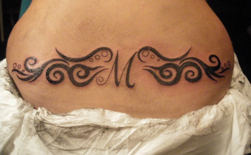 50 Lower Back Tattoos Girls Should Try In 2016