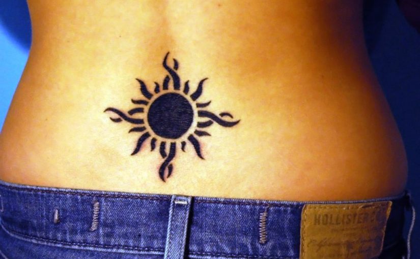20 Ideas Of Small Back Tattoos For Women