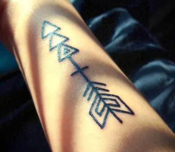 Geometric Tattoo Arrow Ideas